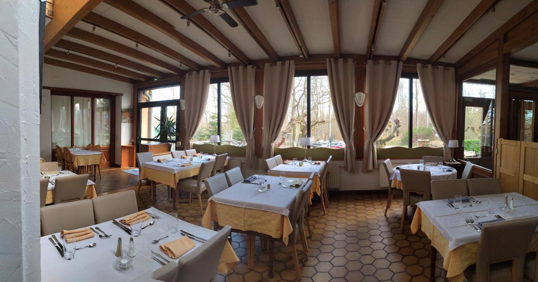Logis Hotel Notre-Dame - Restaurant Ouvert Midi Et Soir Sauf Dimanche Soir Danne-et-Quatre-Vents Exteriér fotografie
